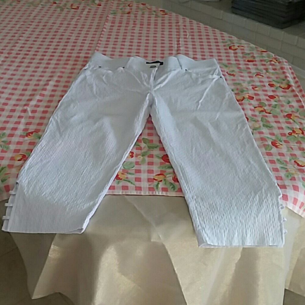 Cropped pants